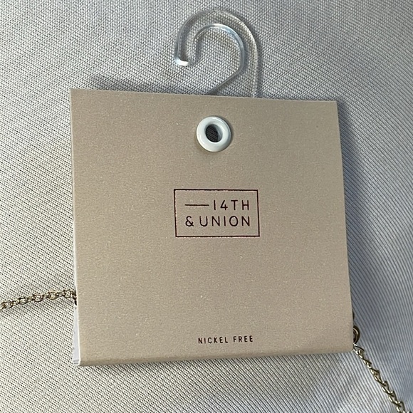 NWT 14th & Union Green Emerald Color Jewel Dangle Pendant Necklace Gold Tone - Picture 6 of 8